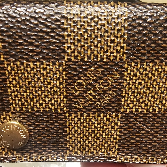 Luis Vuitton key case - Picture 6 of 7